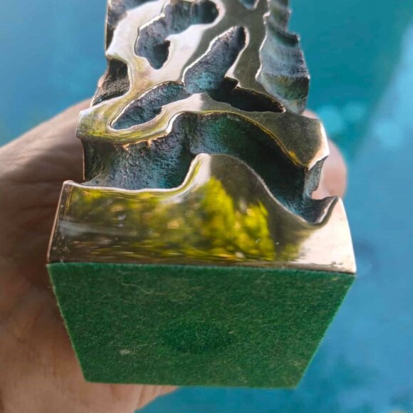 Stunning Wes Leonard One of A Kind Solid Polished Cast Bronze Candleholder - Picture 8 of 9